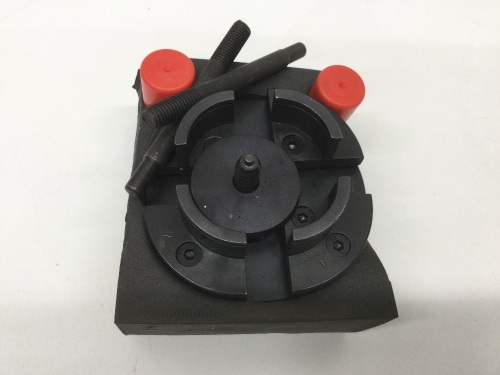 4-Inch 4-Jaw Self-Centering Lathe Chuck Set with 1-Inch x 8TPI Thread,aPPEARS NEW - Lot 347