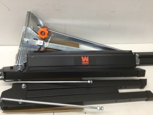 24-Inch Height Adjustable Tilting Steel Portable Work Bench and Vise with 8 Sliding Clamps,new - Lot 361