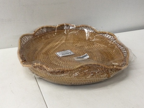 8 9 Inch Handmade Wicker Basket Tray with Scalloped Edge and 3”Deep Wall, Decorative Woven Brown Bread Basket Fruit Bowl Key Holder Table Centerpiece,appears new - Lot 389