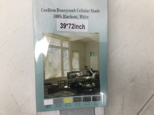 Cordless Pleated Shades,Appears New - Lot 523