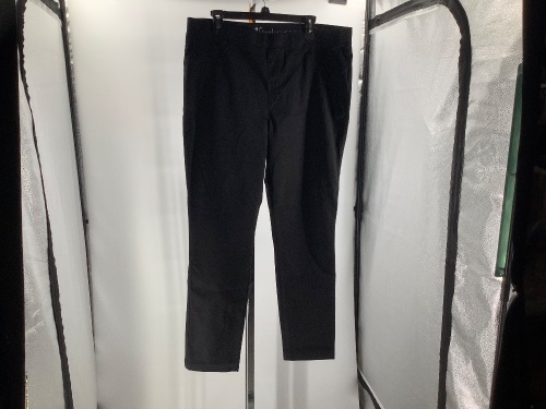 Natural Reflections Women's Pants, XL, Appears New - Lot 124