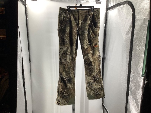 SHE Women's Pants, Large, Appears New - Lot 125