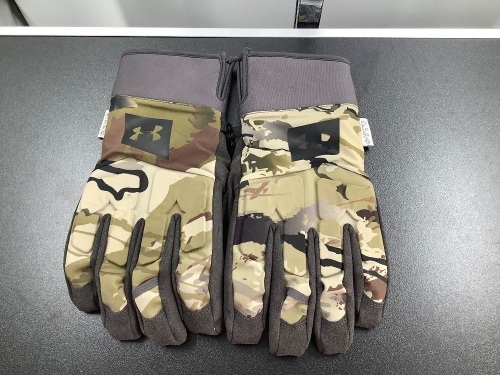 Under Armour Men's Gloves, XL, Appears New - Lot 133