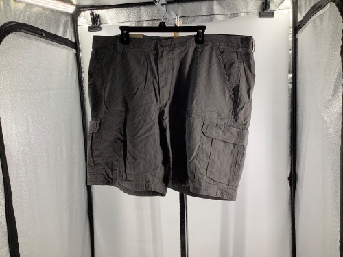 Red Head Men's Shorts, 46, Appears New - Lot 172