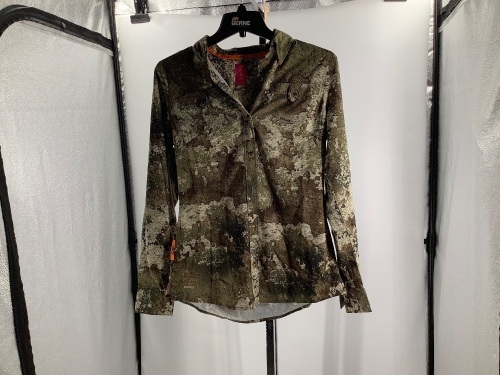 SHE Women's Shirt, Small, Appears New - Lot 181