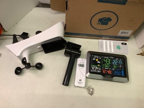 LaCrosse Technology Weather Station, Powers On, Appears New - Lot 204