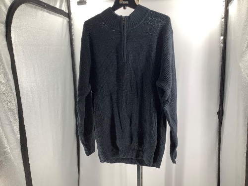 Red Head Men's Sweater, XL, Appears New - Lot 317