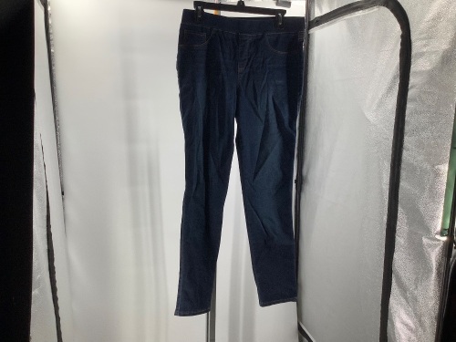 Natural Reflections Women's Pants, Medium, Appears New - Lot 353