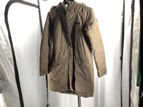 Columbia Women's Coat, Small, Appears New - Lot 397