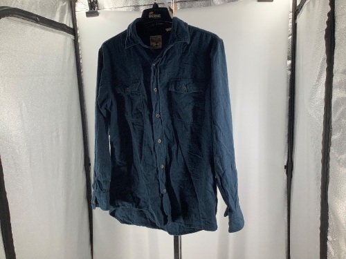 Red Head Men's LS Shirt, Medium, Appears New - Lot 511