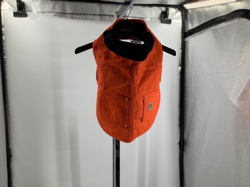 Carhartt Pet Coat, Medium, Appears New - Lot 539