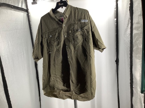 Columbia, Mens Button Up, Size XL, Appears New - Lot 544