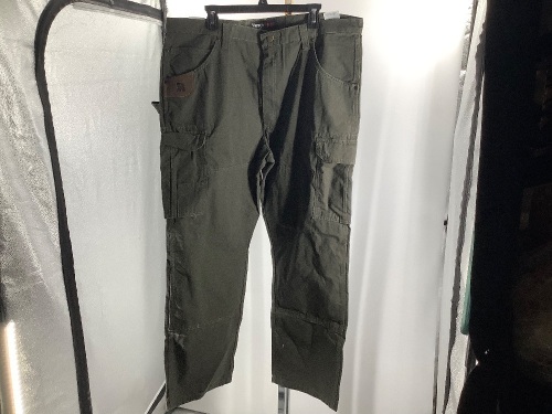 Wrangler, Mens Work Pant, Size 42x30, Appears New - Lot 551