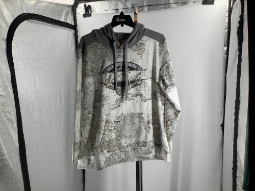 SHE OUTDOOR, Mens Hoodie, XL, Appears New - Lot 566