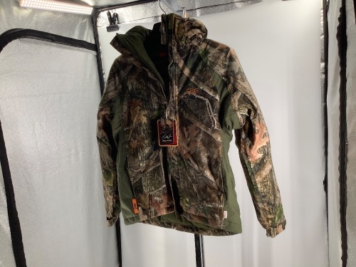 SHE OUTDOOR, Waterproof jacket, Small, Appears New  - Lot 594