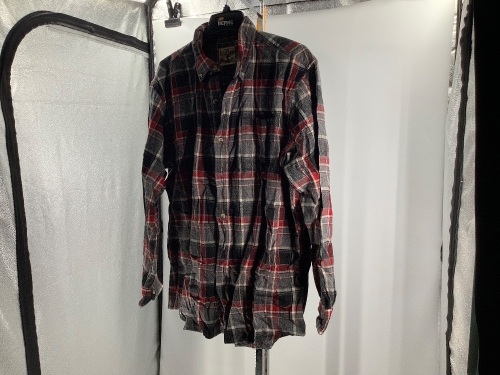 Red Head Men's Flannel, Large, Appears New - Lot 704