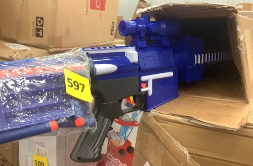 Kids Motorized Foam Dart Blaster w/ Electric Motor, High-Capacity Drum, 20 Soft Darts, Long Distance Shooting - Lot 597