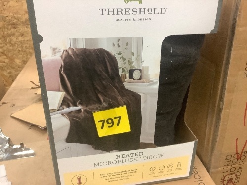 Threshold Heated Microplush Throw - Lot 797