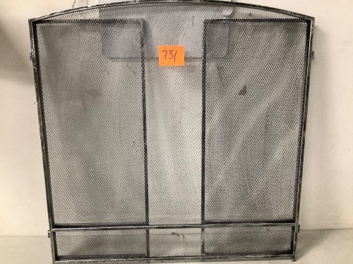 3-Panel Simple Steel Mesh Fireplace Screen w/ Rustic Worn Finish - 47x29in - Lot 731