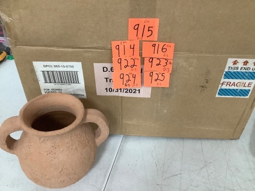 Clay Colored 2-Pack of Potting Planters - Lot 925