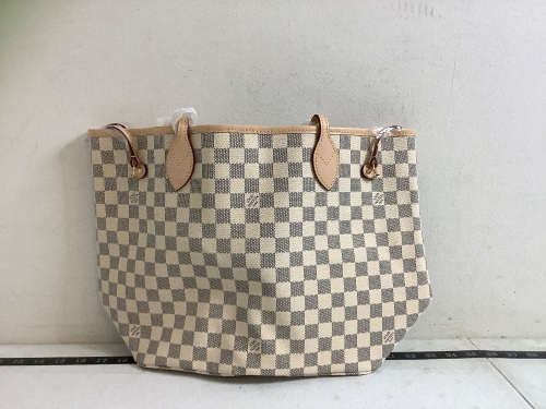 Louis Vuitton (Authenticity Unknown) Purse, Appears New - Lot 37