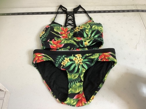Calia Ladies 2 Piece Swimsuit, XS, Appears New - Lot 141