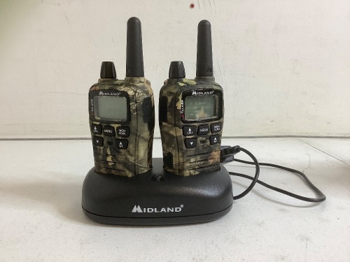 Midland Two-Way Radio, Powers Up, E-Commerce Return - Lot 164