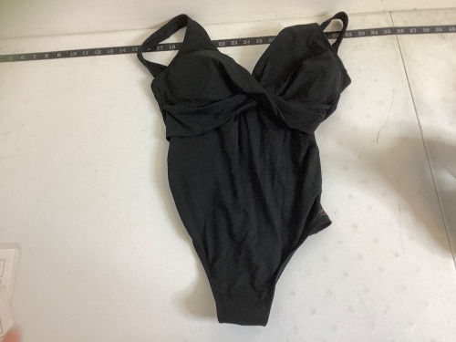 Calia Ladies Swimsuit, 10, Appears New - Lot 213