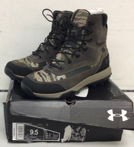 Under Armour Mens Boots, 9.5, Appears New - Lot 232