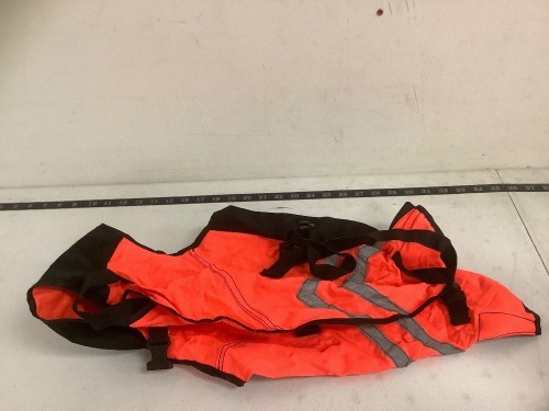 Upland Dog Vest, L, E-Commerce Return - Lot 389
