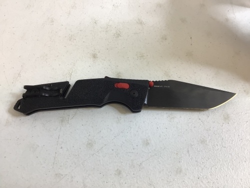 SOG Folding Knife, E-Commerce Return - Lot 989