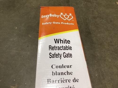 EasyBaby Products Extra Wide Indoor Outdoor Retractable Baby Gate, 33" Tall, Extends up to 71" Wide, White   - Lot 235