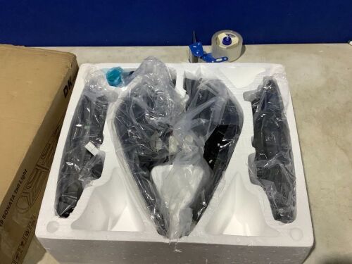 Smoked Tail Light Assembly for 2017-2019 Hyundai Sonata  - Lot 1144