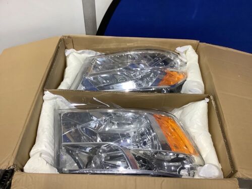 Dodge Ram Headlights - Lot 741