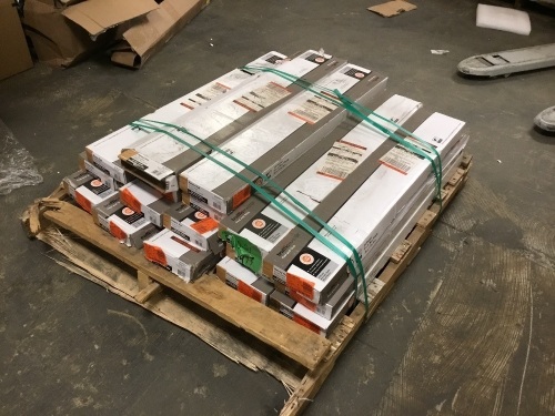 Pallet of Honey Oak 6" x 36" Peel & Stick Vinyl Plank, 36 sq. ft / Case - Appears New  - Lot 97