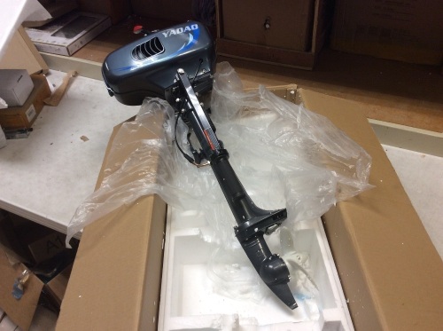 Yadao 3.5 Outboard Motor, Has Compression - E-Comm Return, Unknown Condition  - Lot 331