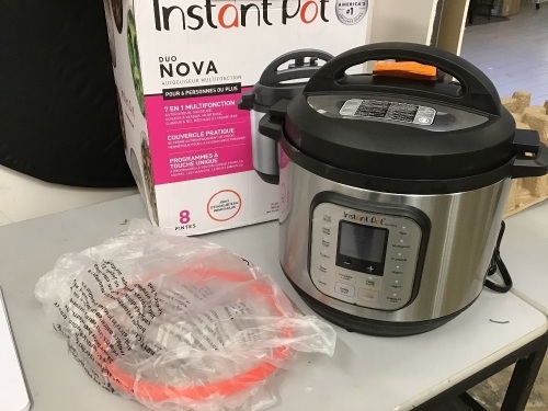 Instant Pot Duo Nova 8qt 7-in-1 One-Touch Multi-Use Programmable Electric Pressure Cooker with New Easy Seal Lid - E-Comm Return, Appears New  - Lot 613