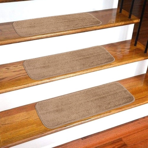 Ottomanson Soft Plush Stair Treads, 7 pc, 9" x 26" - Appear New  - Lot 628