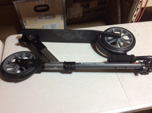 Swagtron Folding Kick Scooter - E-Comm Return, Unknown Condition - Lot 636