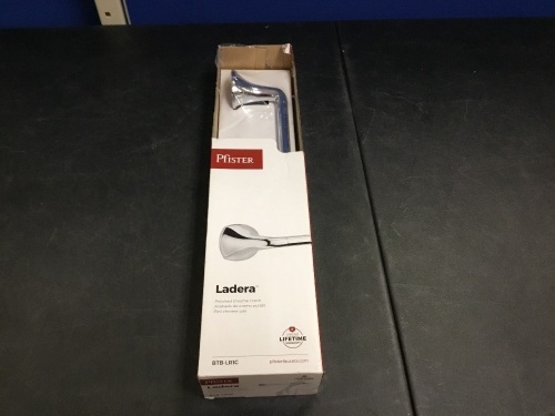 Pfister Ladera 18" Towel Bar in Polished Chrome - Appears New - Lot 891