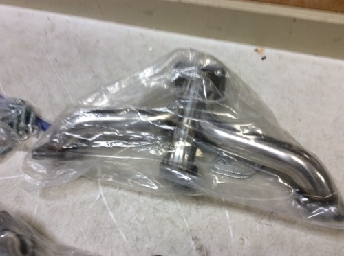 Exhaust Manifolds/Headers, Unknown Fitment - Appear New  - Lot 1041