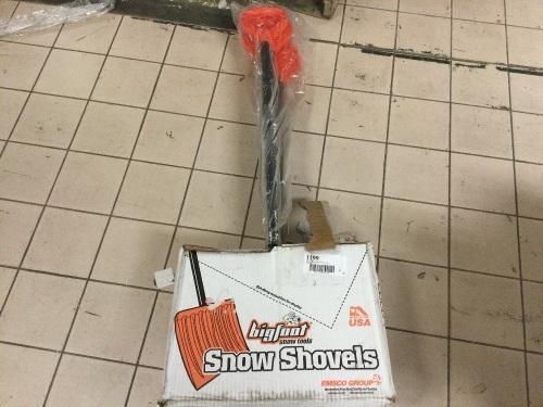 Bigfoot Snow Shovels, 6 Pack - Appears New  - Lot 1080