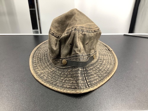 Red Head Men's Hat, Large, Appears New