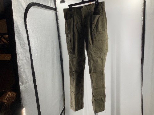 Red Head Men's Pants, 32x30, Appears New - Lot 272