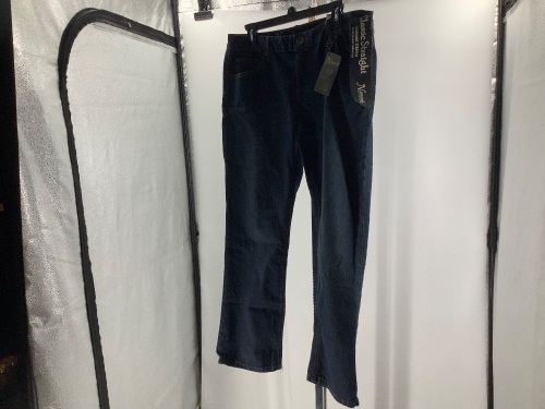 Natural Reflections, Women Pant, 12p, Appears New  - Lot 302