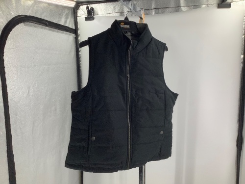 Natural Reflections, large, Anthracite Quilted Vest, Appears New  - Lot 319