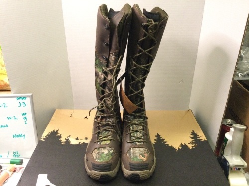 Irish Setter Men's 17" Vapertrek Boot, Appears New