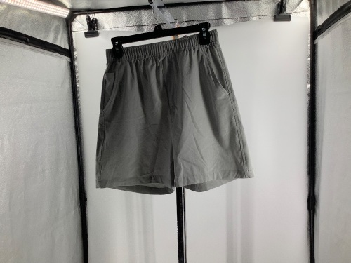 World Wide Sportsman Men's Shorts, Small, Appears New - Lot 397