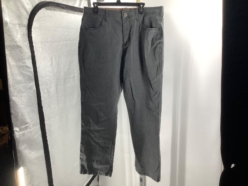 Red Head Men's Pants, 36x30, Appears New - Lot 398