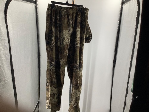 Red Head Men's Pants, Medium, Appears New
